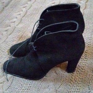 Anne Klein black suede heels